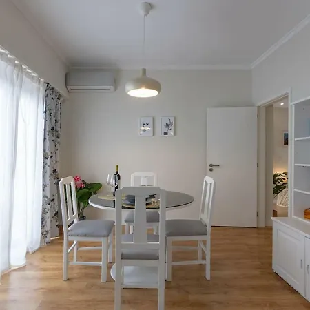 Trindade Sunny Downtown With Balcony & Ac Appartement *