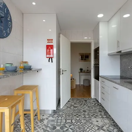 Appartement Trindade Sunny Downtown With Balcony & Ac *