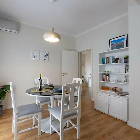 Trindade Sunny Downtown With Balcony & Ac Appartement *